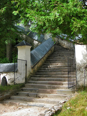 Монастырь-лестница.jpg